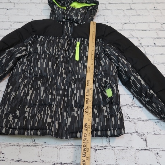 Xersion Puffer Jacket size medium (10-12) Kids multicolor - Picture 12 of 15